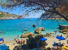 Anthony Quinn bay Rodos