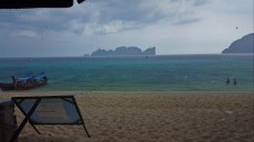 70 RAIN ON PHI PHI DON