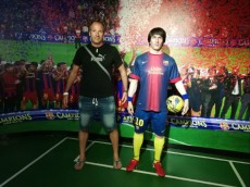 LEO MESSI LEO MESSI