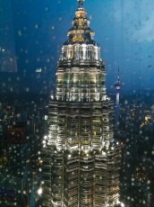 Petronas Twin Towers na vrhu