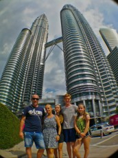 Petronas Twin Towers najvecja znamenitost Kuala Lumpurja Petronas Twin Towers najvecja znamenitost Kuala Lumpurja
