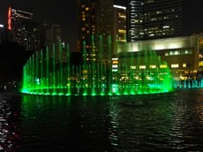 Petronas Twin Towers vodomet Petronas Twin Towers vodomet