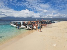 GILI MENO BEACH1
