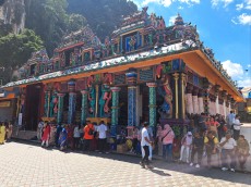 KUALA LUMPUR BATA CAVES