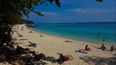 TAJSKA BLOG - 2017 Long beach on phi phi Don Thailnad - Kopija
