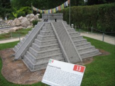 AVSTRIJA El Castillo piramide Maya