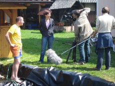 PLAVALNI RIBNIKI rtv slo - oddaja na vrtu